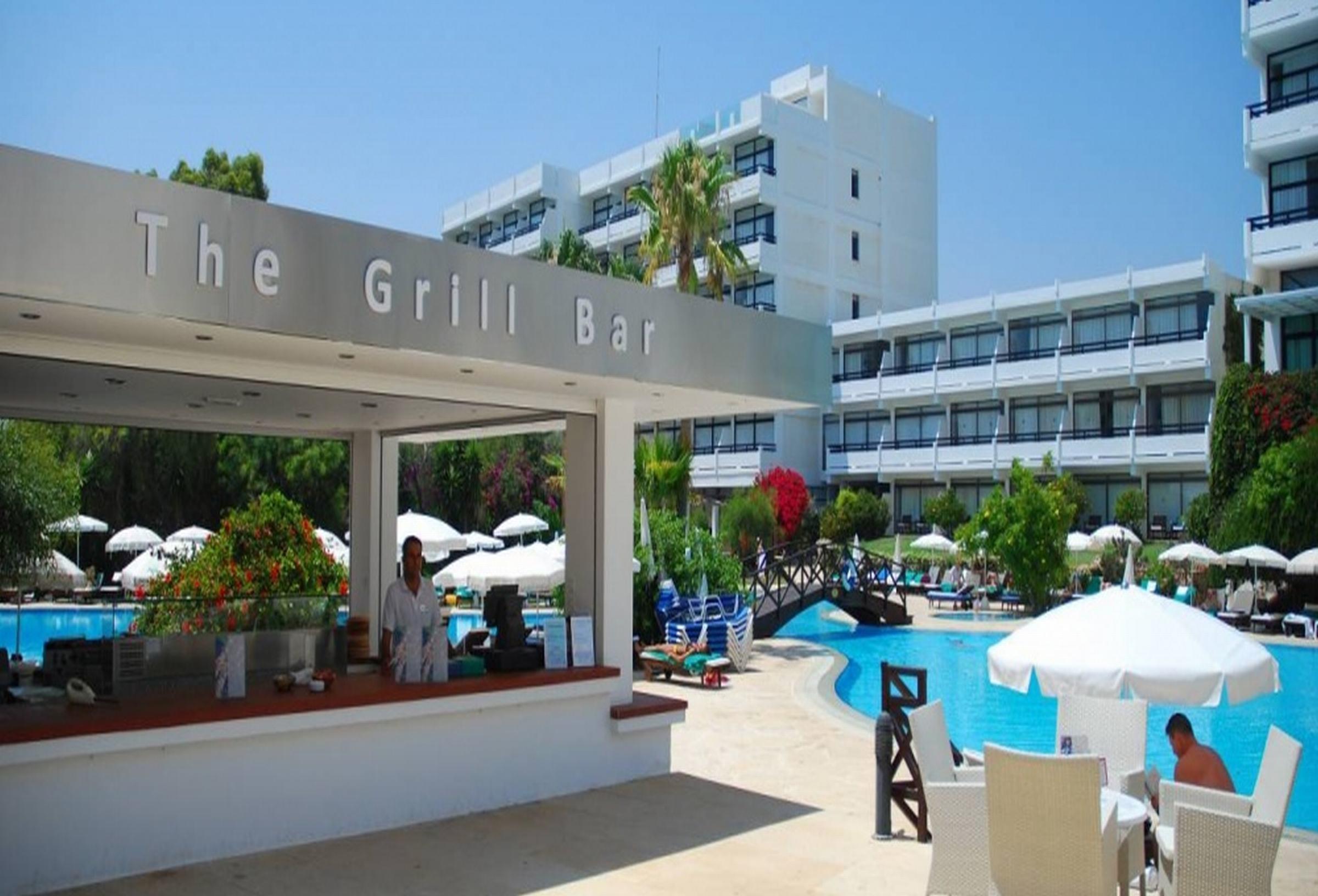 Grecian Bay Hotel Ayia Napa Exterior photo